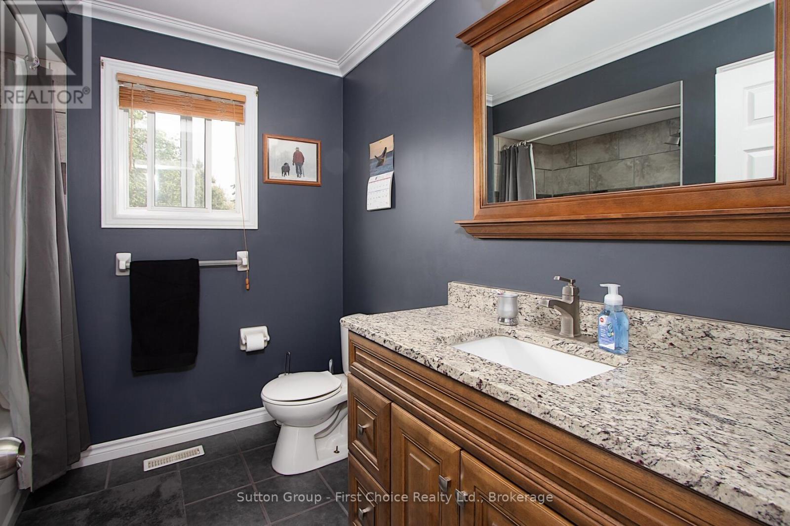 186 Waterloo Street W, South Huron, Ontario  N0M 1S2 - Photo 19 - X12268041