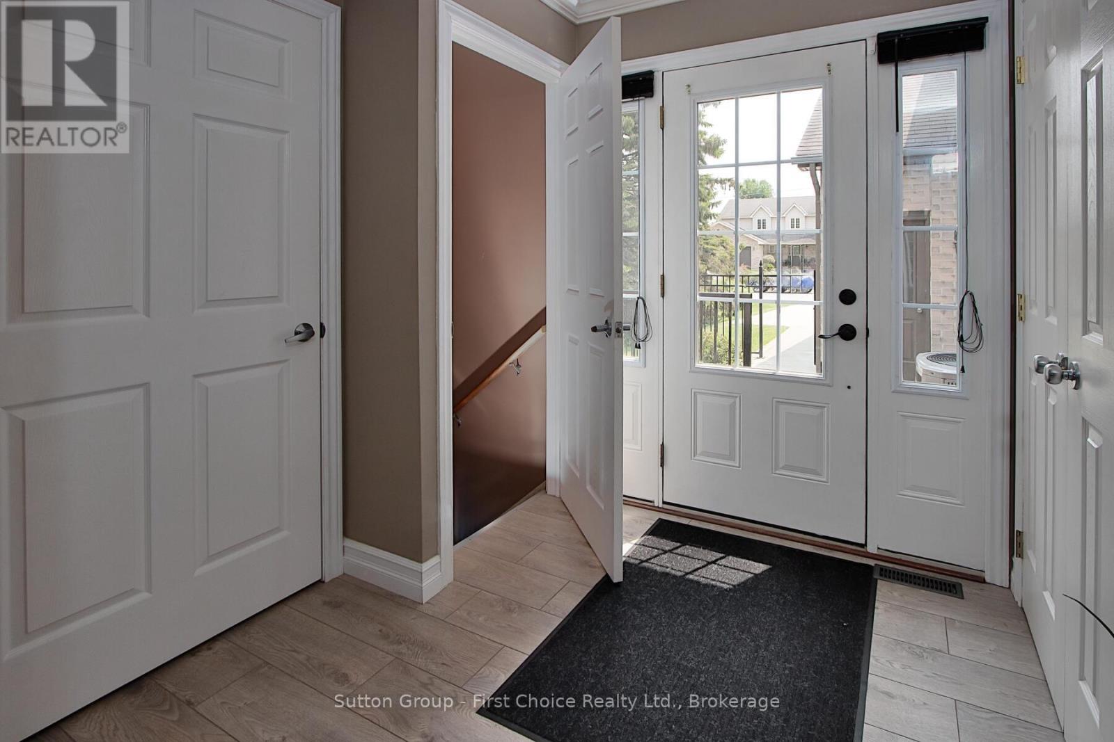 186 Waterloo Street W, South Huron, Ontario  N0M 1S2 - Photo 16 - X12268041