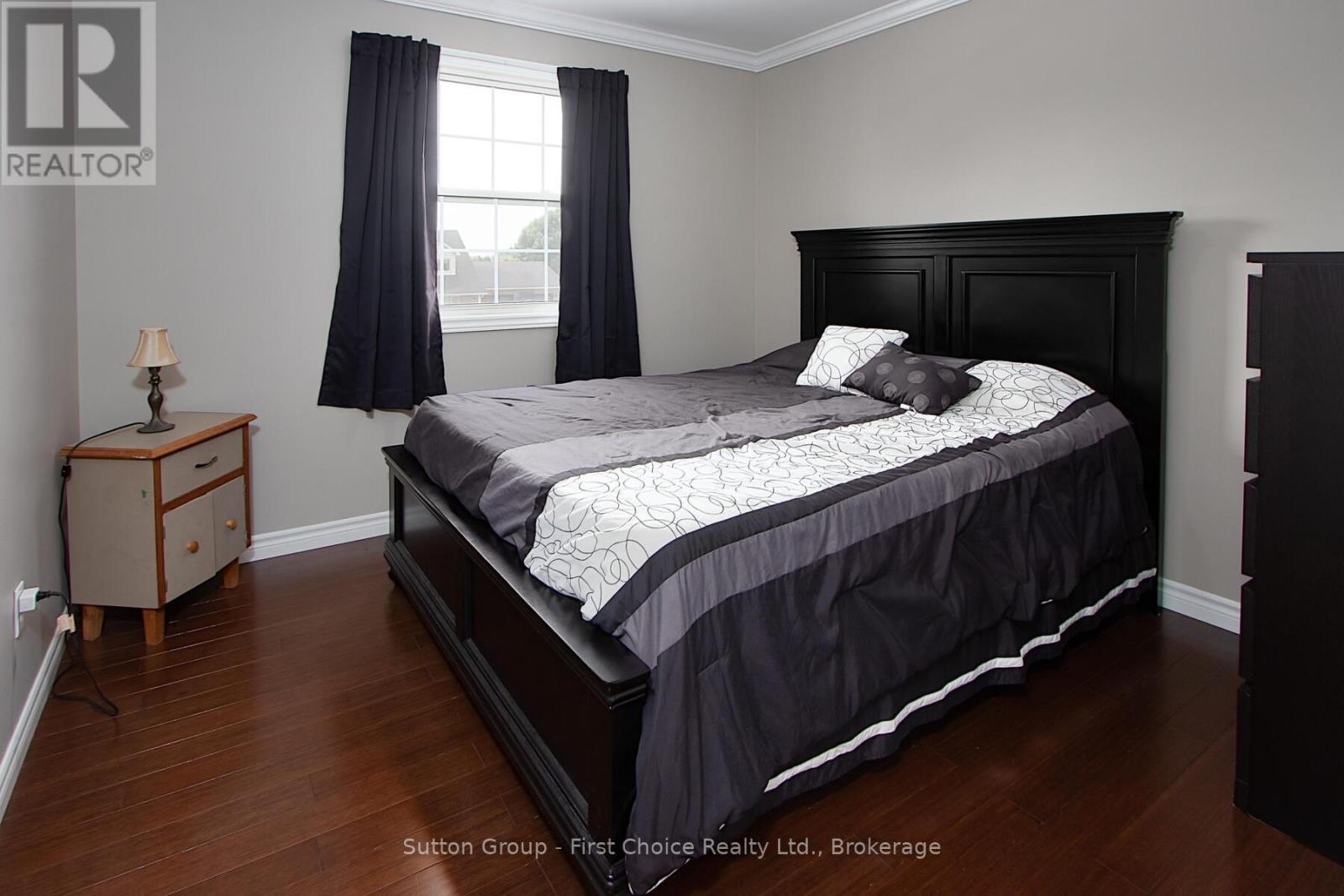 186 Waterloo Street W, South Huron, Ontario  N0M 1S2 - Photo 23 - X12268041