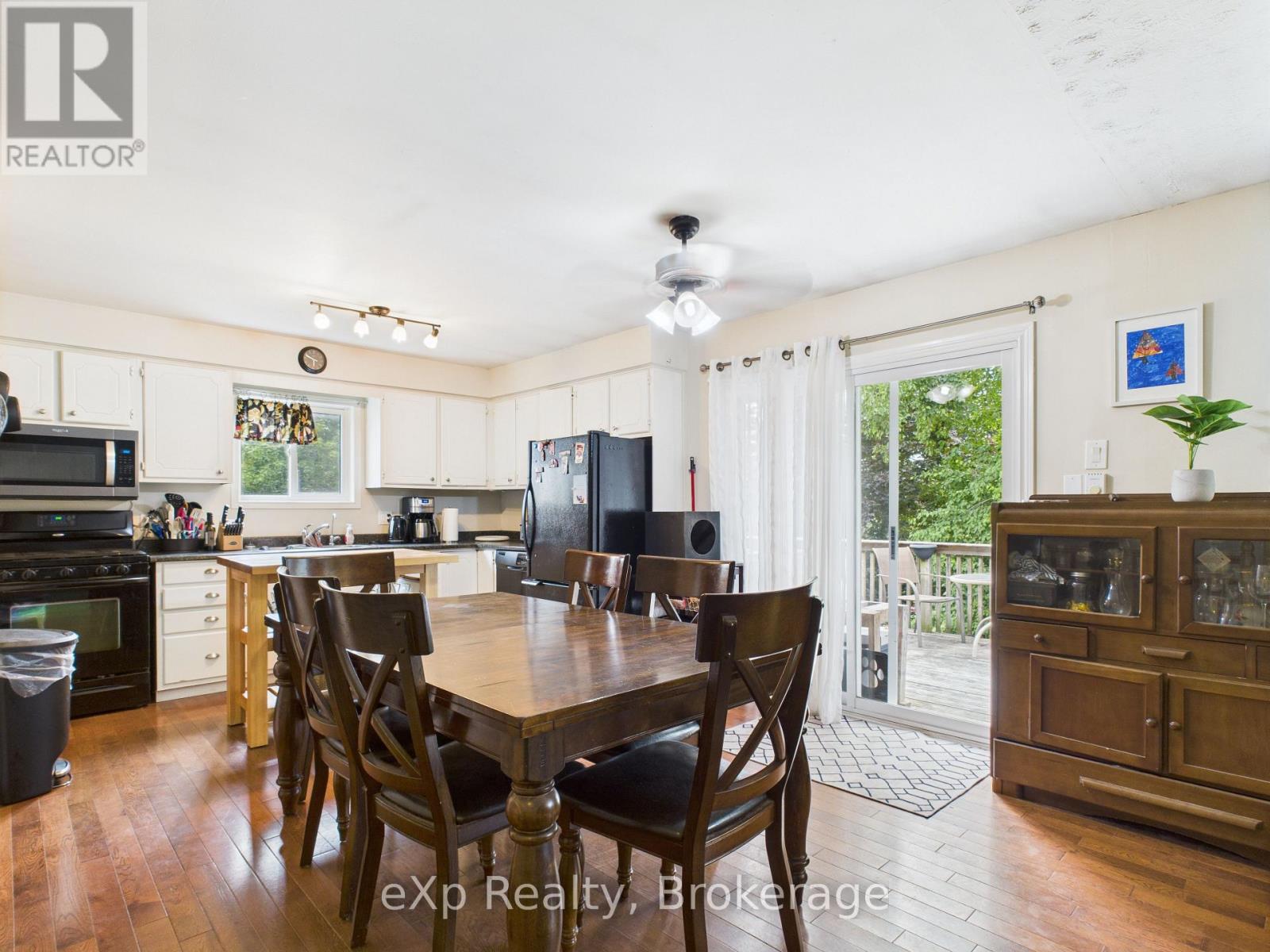 11 George Street, Brockton, Ontario  N0G 2V0 - Photo 12 - X12277444
