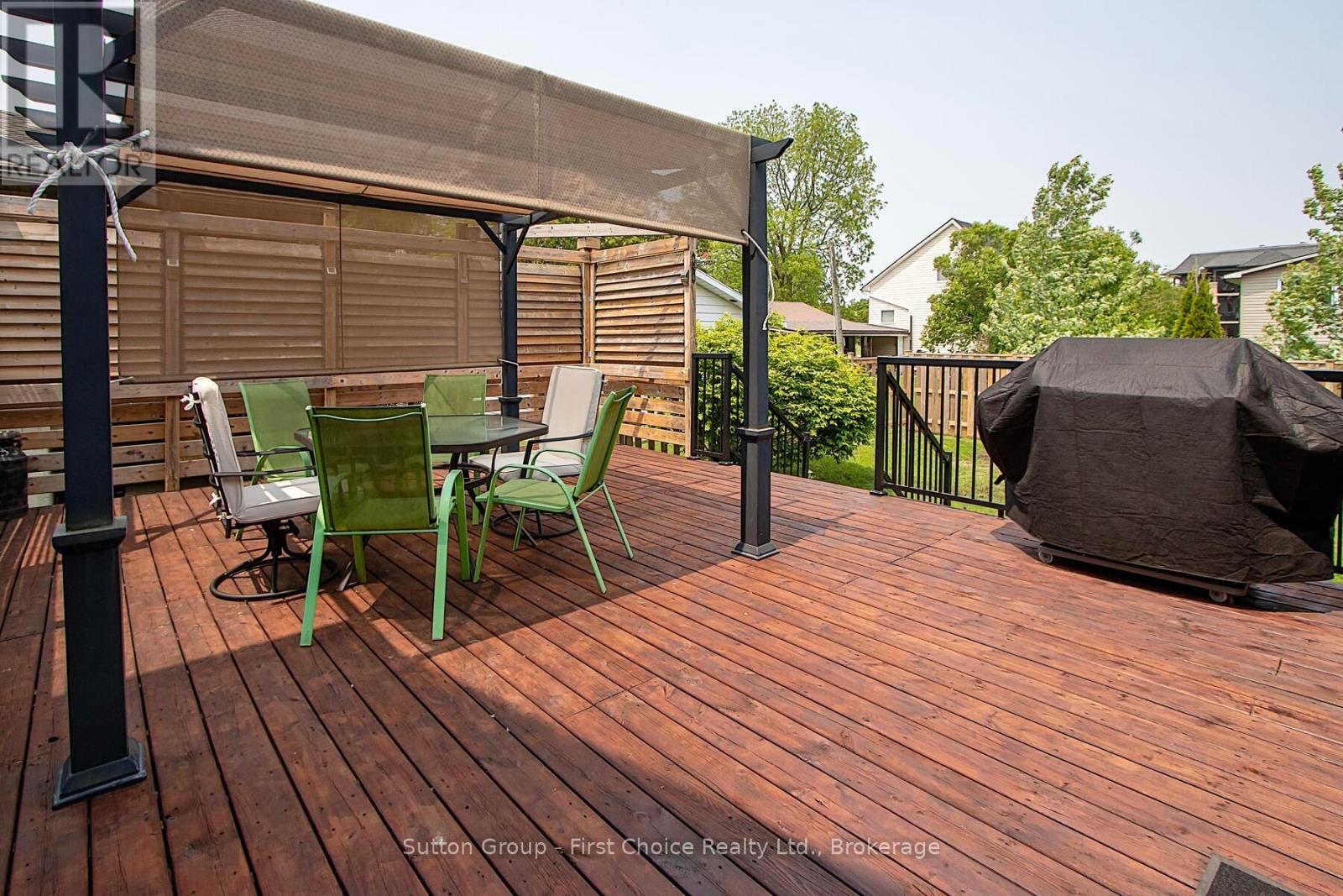186 Waterloo Street W, South Huron, Ontario  N0M 1S2 - Photo 36 - X12268041