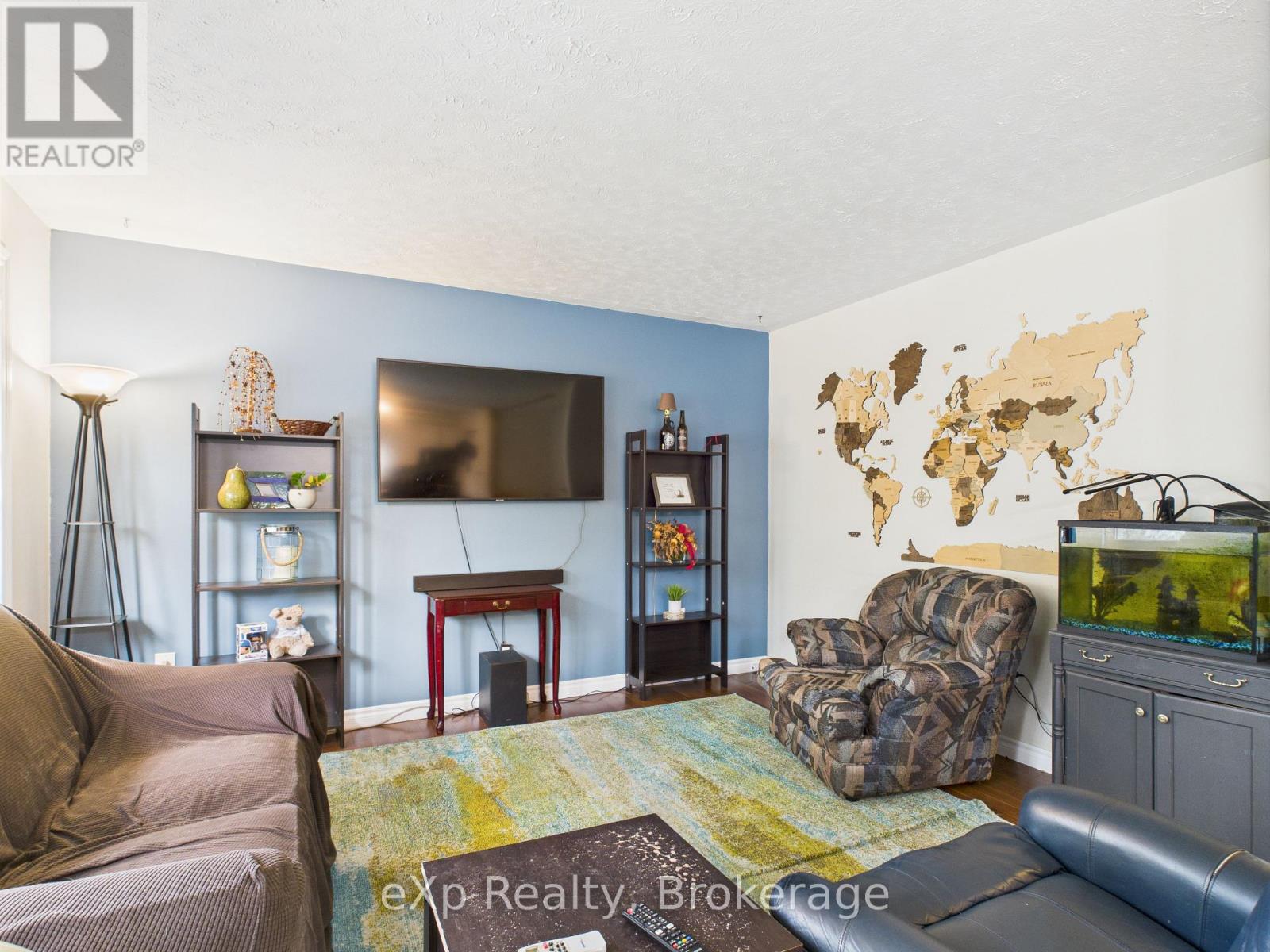 11 George Street, Brockton, Ontario  N0G 2V0 - Photo 15 - X12277444