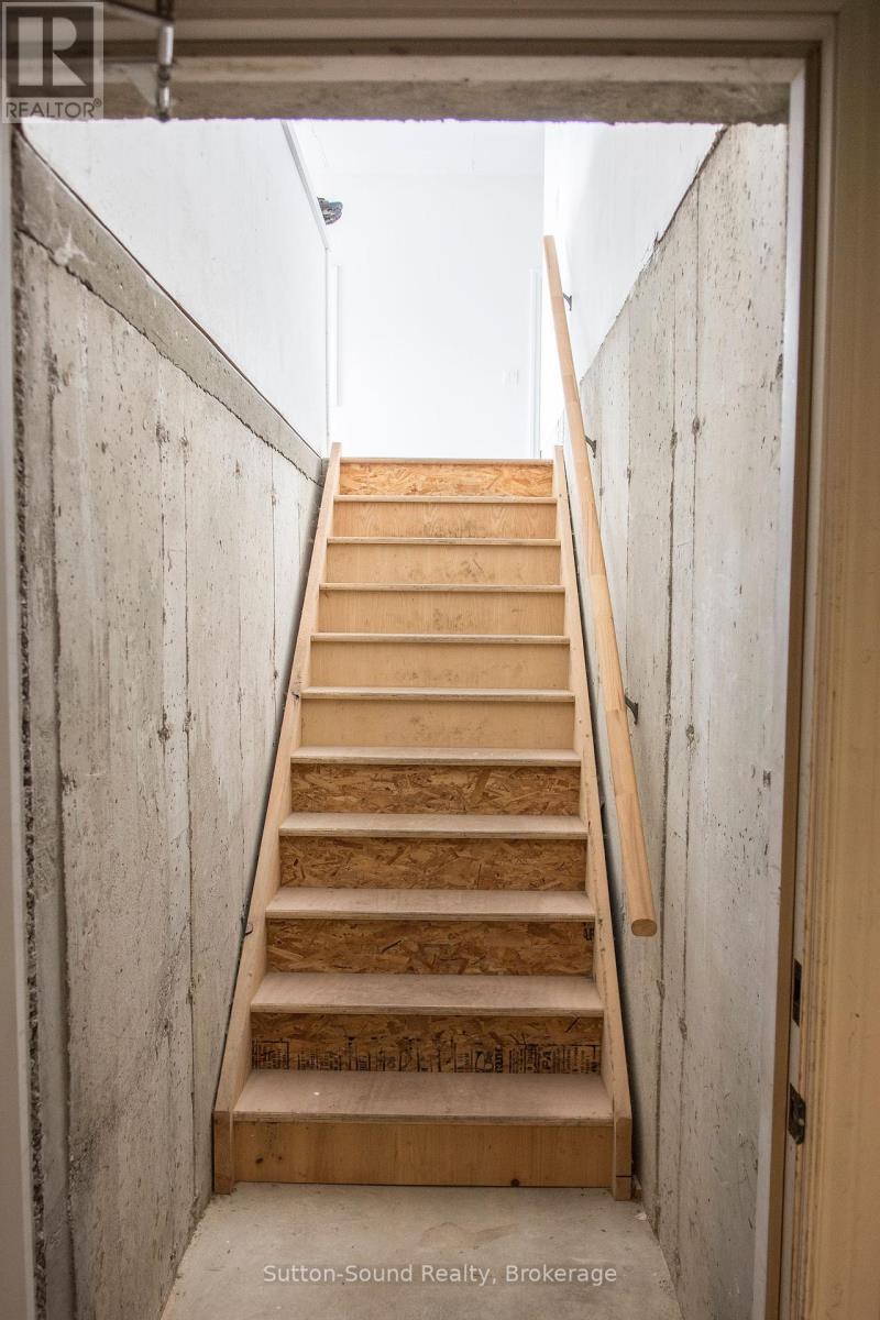 802677 Grey 40 Road, Chatsworth, Ontario  N0H 1G0 - Photo 47 - X12332762