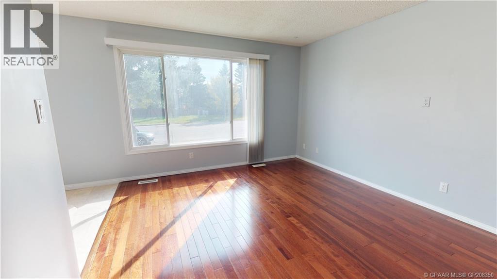 Property at A & B, 9842 72 Avenue image 3