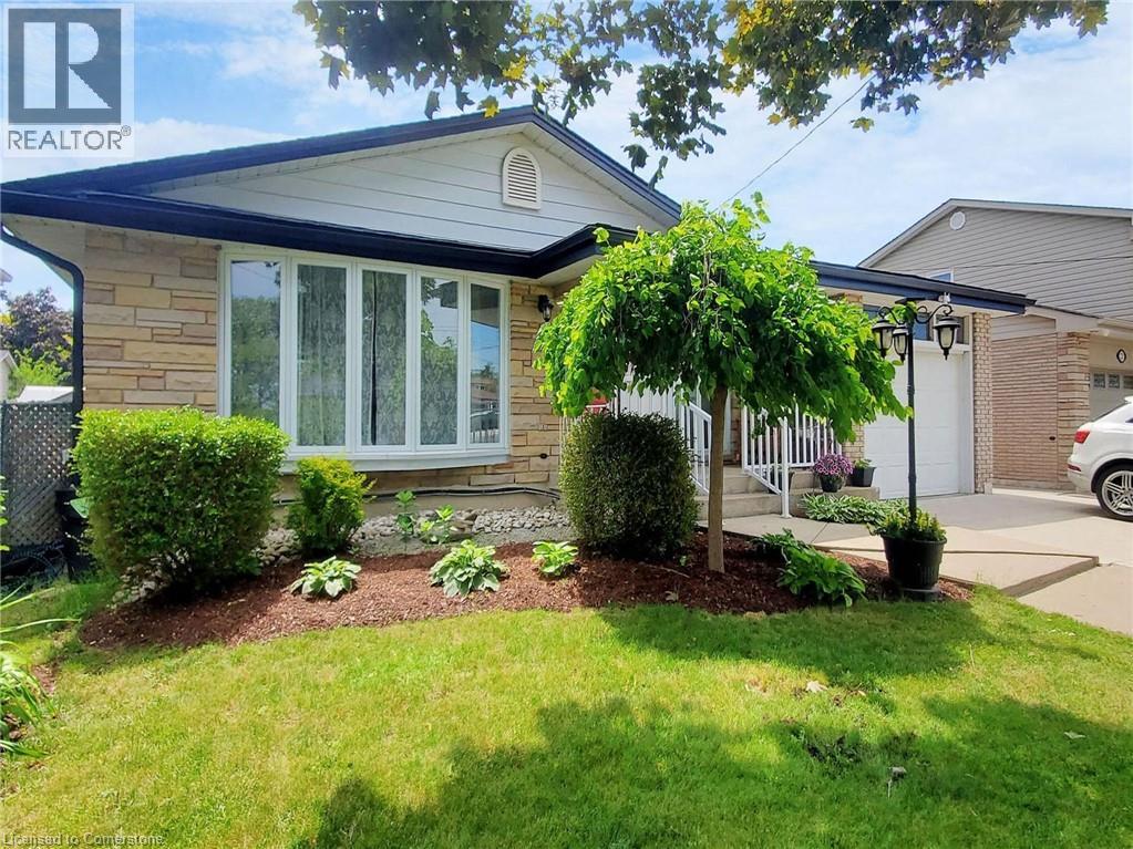19 Bunker Hill Drive, Hamilton, Ontario  L8K 5X3 - Photo 3 - 40743115
