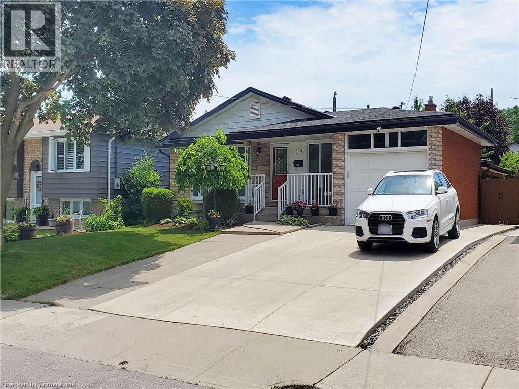 19 Bunker Hill Drive, Hamilton, Ontario  L8K 5X3 - Photo 4 - 40743115