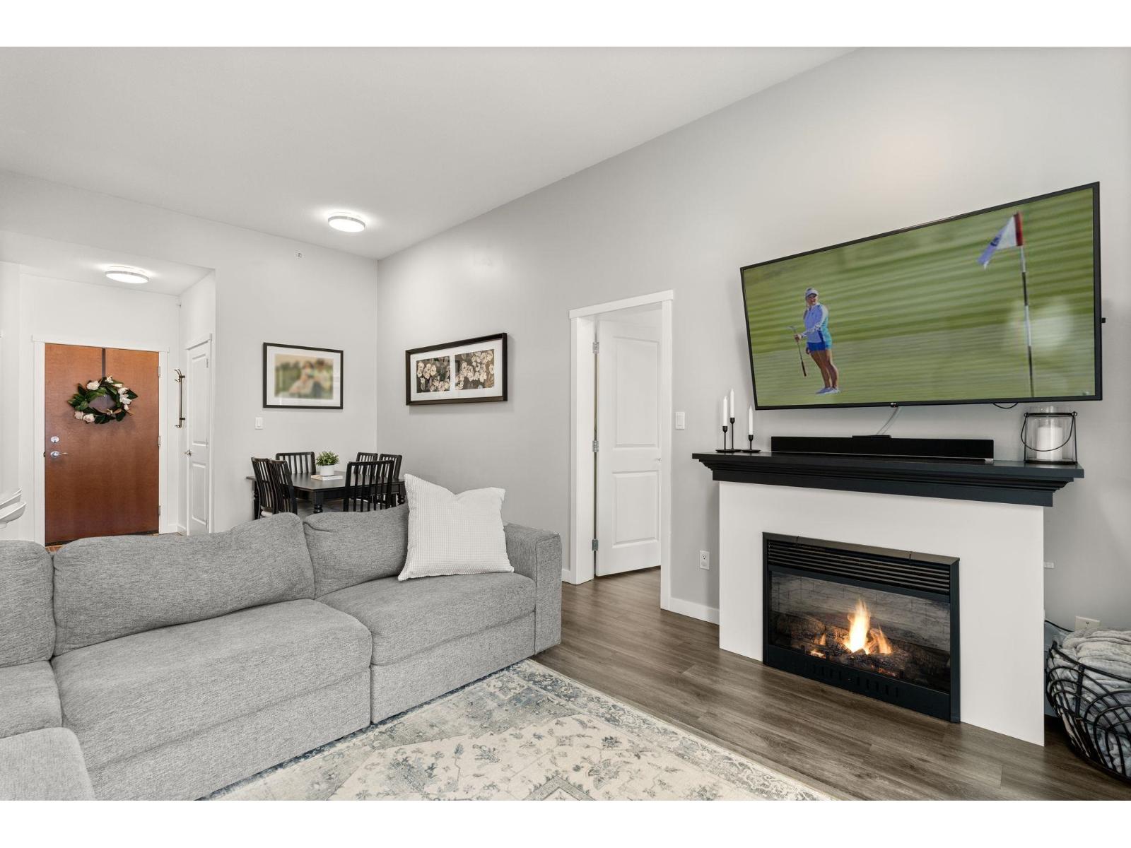 Property at 401 33338 BOURQUIN CRESCENT image 5