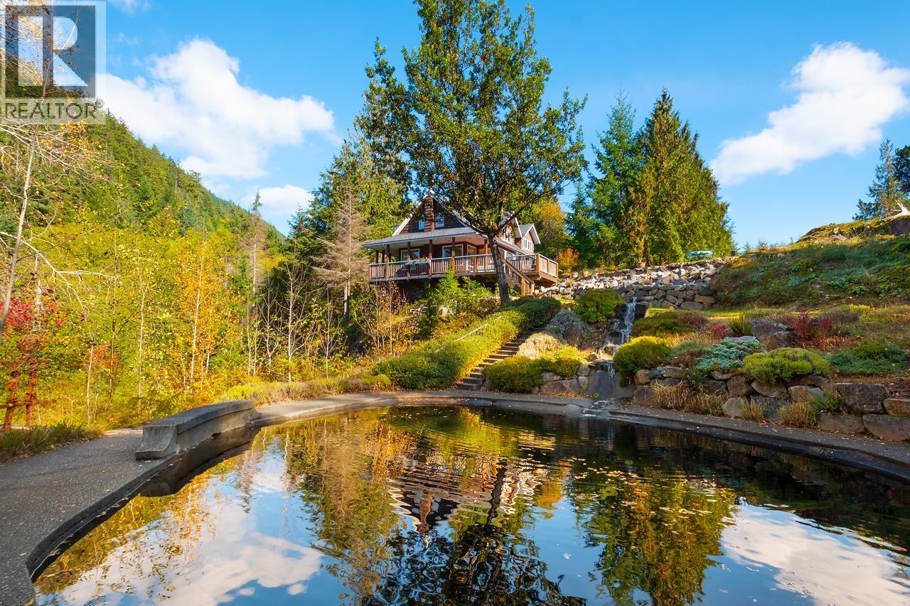 1293 WESTSIDE ROAD, Bowen Island, British Columbia