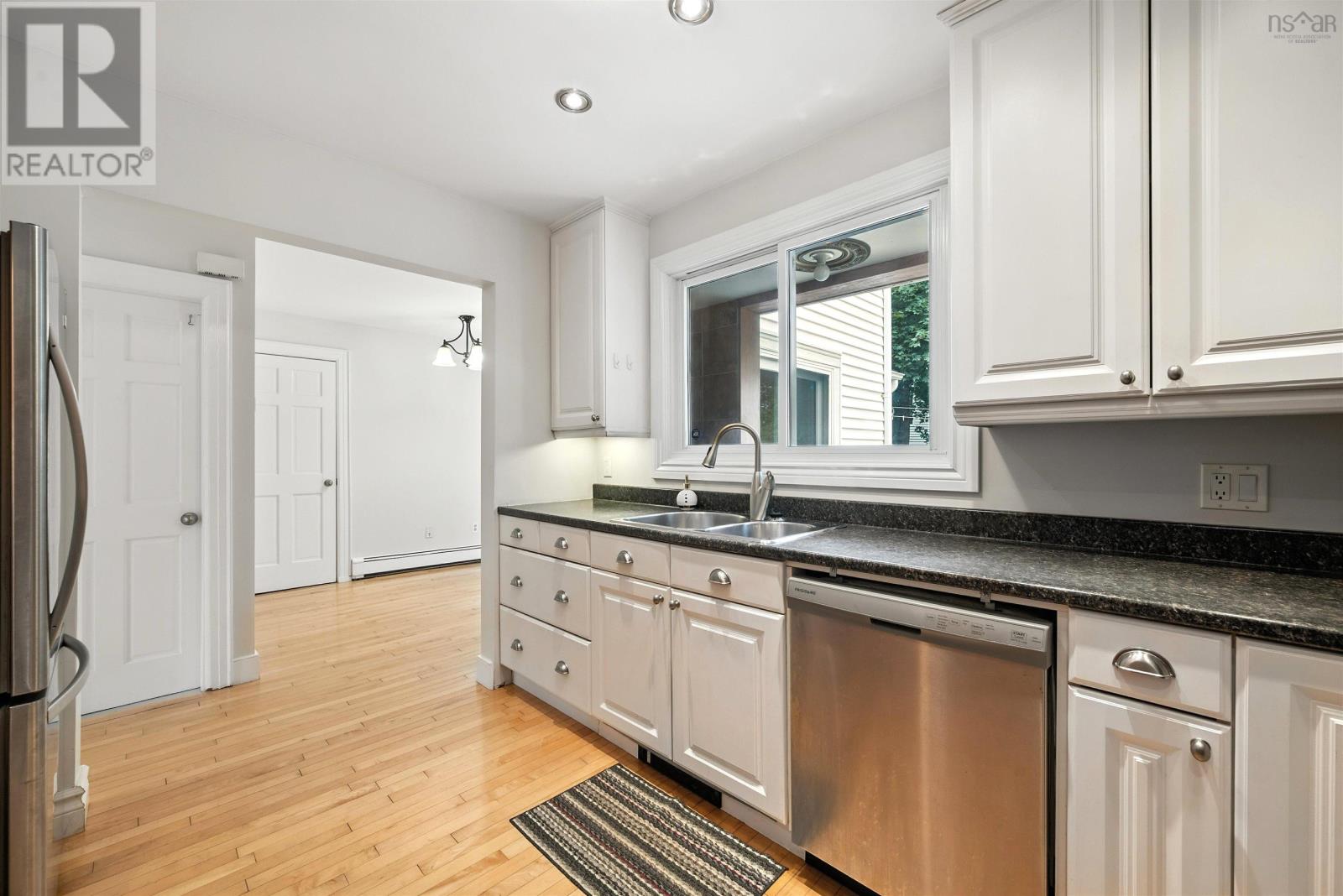 2221 Blink Bonnie Terrace, Halifax, Nova Scotia  B3L 3E8 - Photo 7 - 202519614