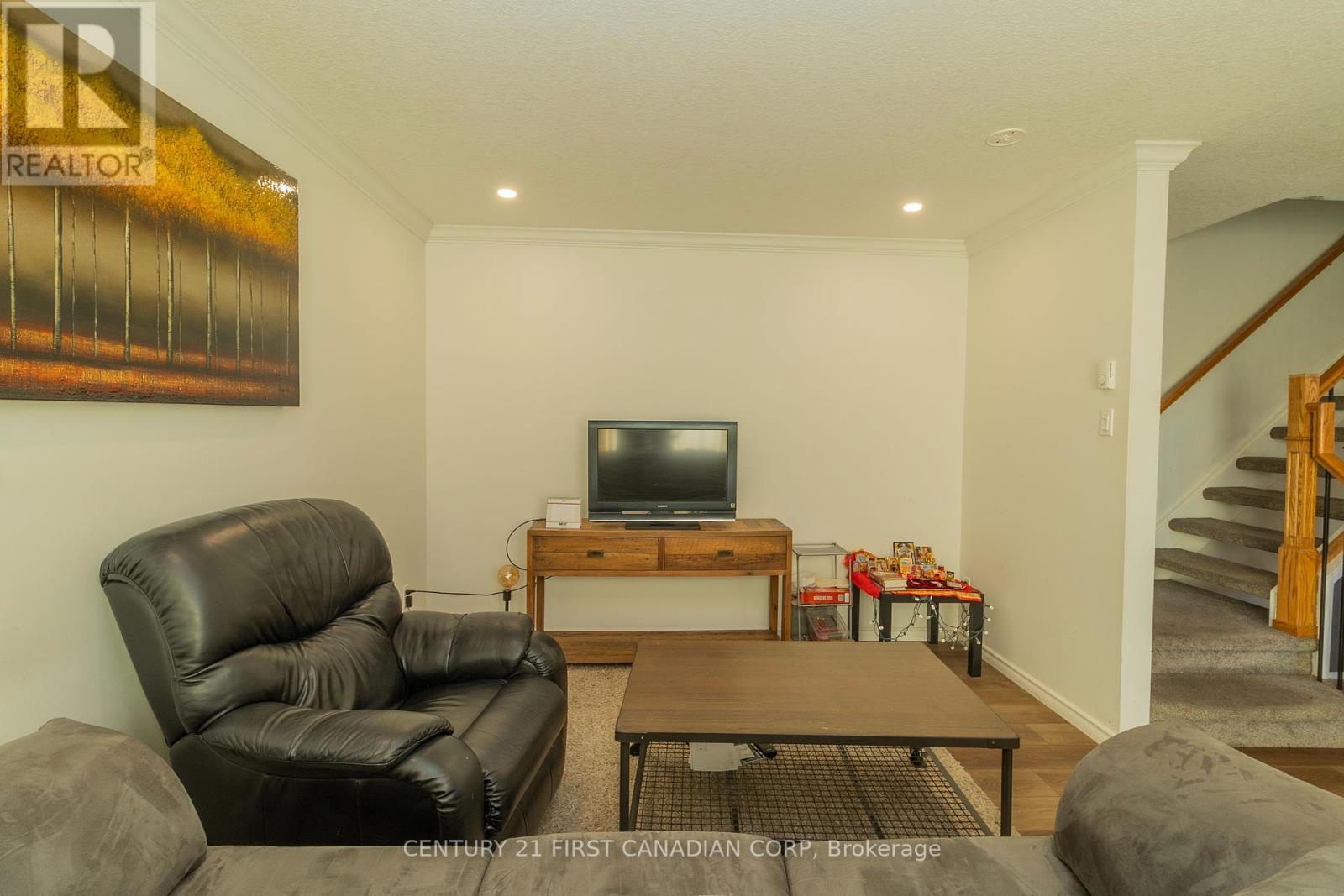 66 - 230 Clarke Road, London East, Ontario  N5W 5P5 - Photo 10 - X12337071