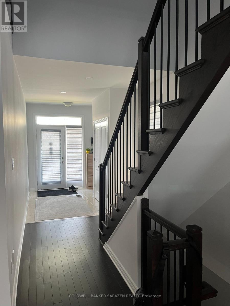 248 Dagenham Street W, Ottawa, Ontario  K2S 2X7 - Photo 3 - X12337103
