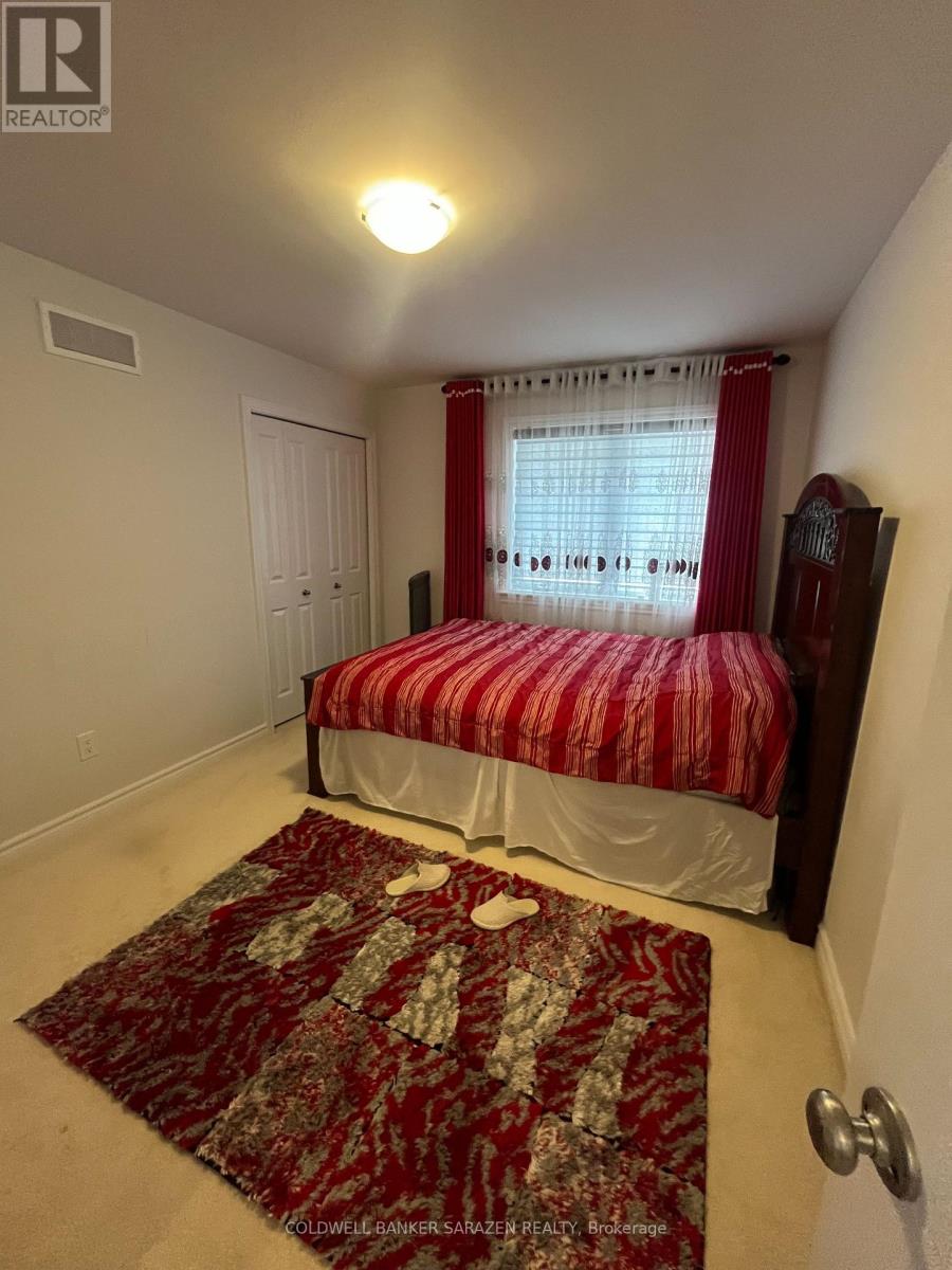 248 Dagenham Street W, Ottawa, Ontario  K2S 2X7 - Photo 5 - X12337103