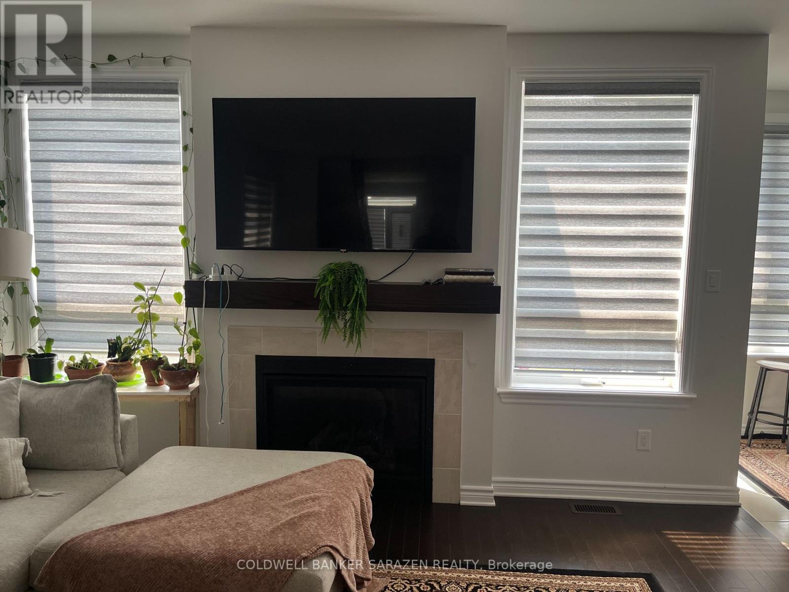 248 Dagenham Street W, Ottawa, Ontario  K2S 2X7 - Photo 6 - X12337103