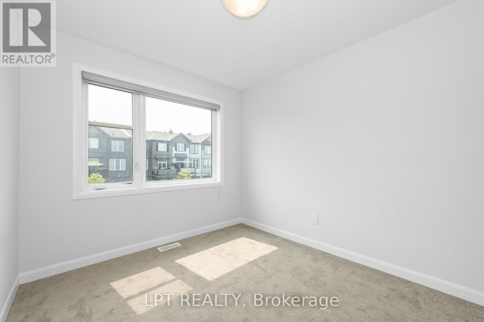 105 Teelin Circle, Ottawa, Ontario  K2J 6V1 - Photo 18 - X12337152