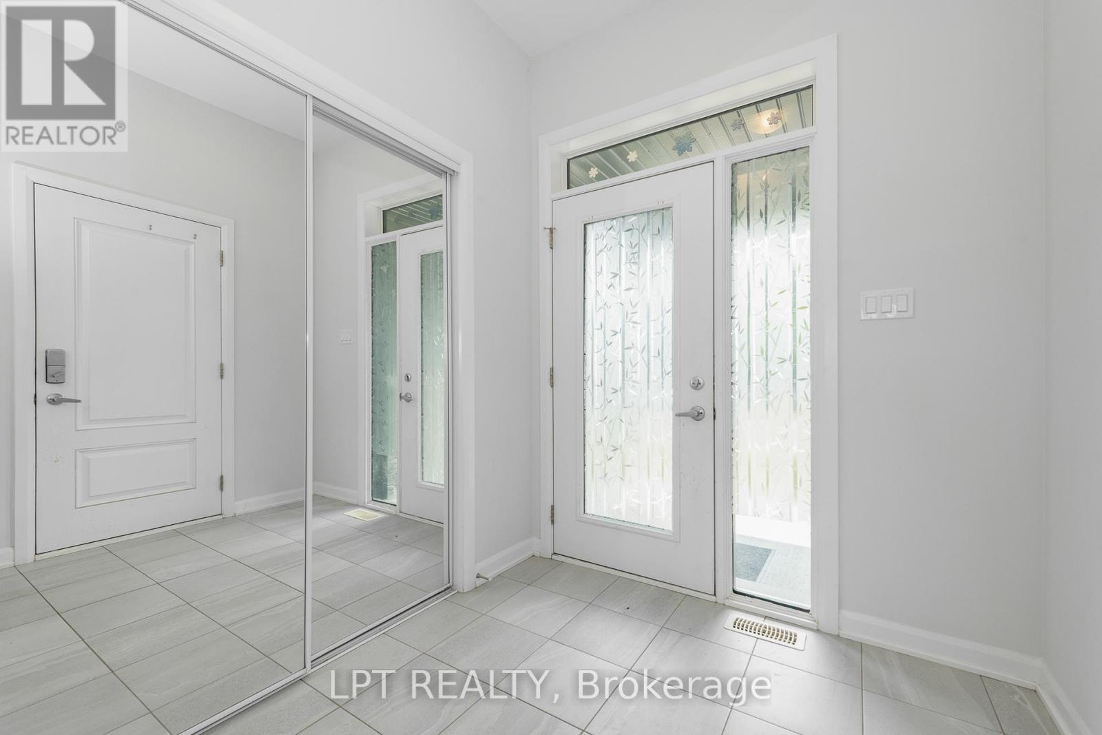 105 Teelin Circle, Ottawa, Ontario  K2J 6V1 - Photo 4 - X12337152