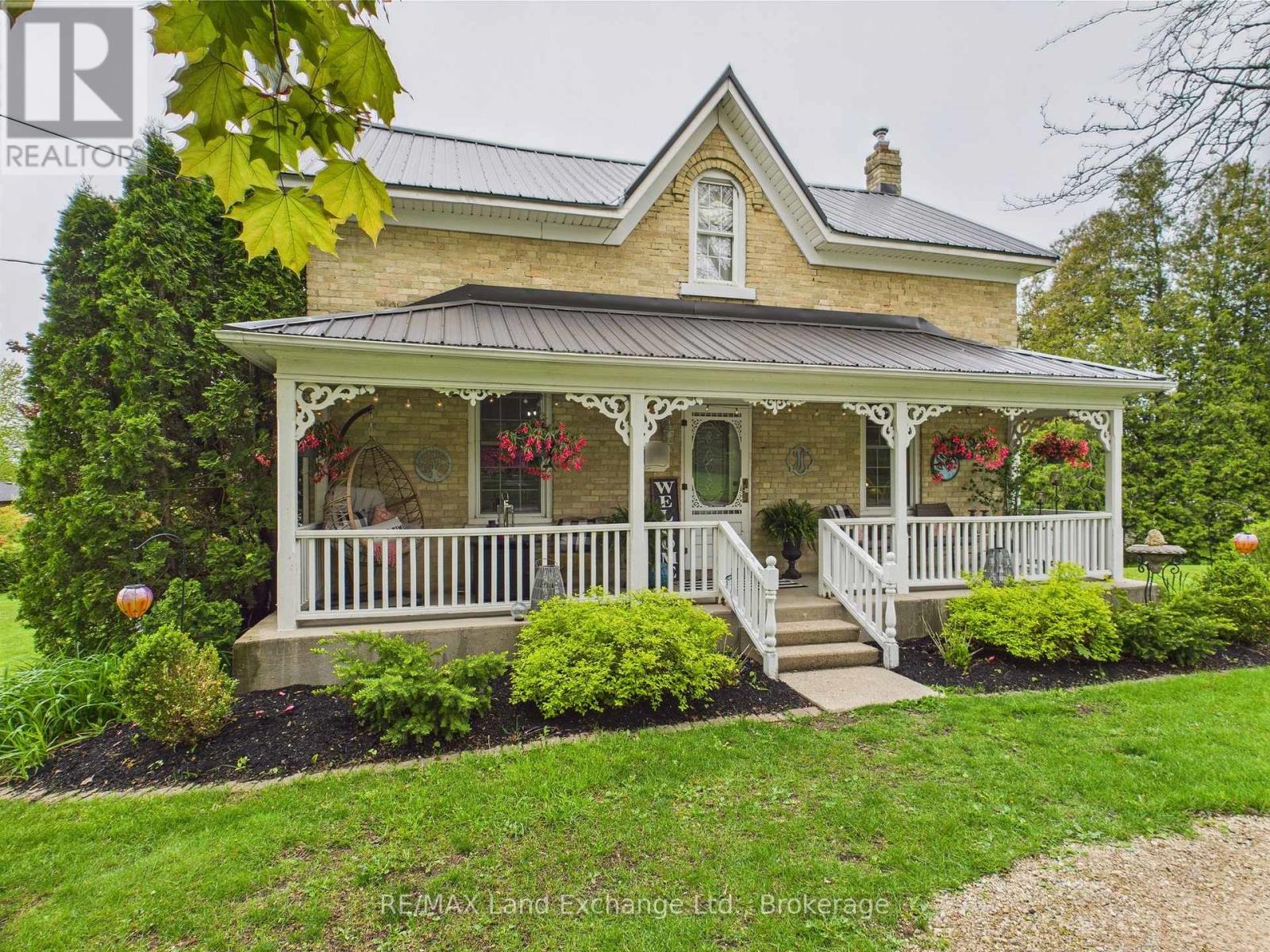 1178 Queen Street, Kincardine, Ontario  N2Z 1G4 - Photo 2 - X12172410