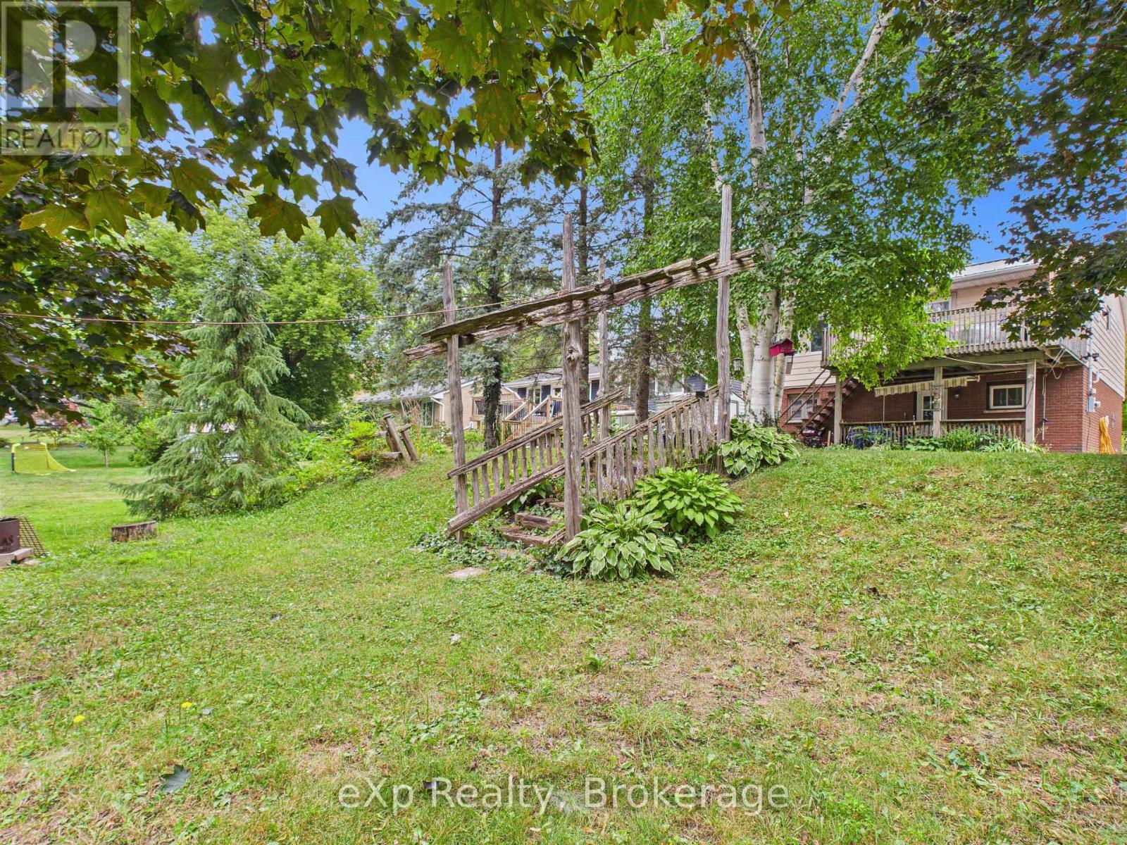 11 George Street, Brockton, Ontario  N0G 2V0 - Photo 27 - X12277444
