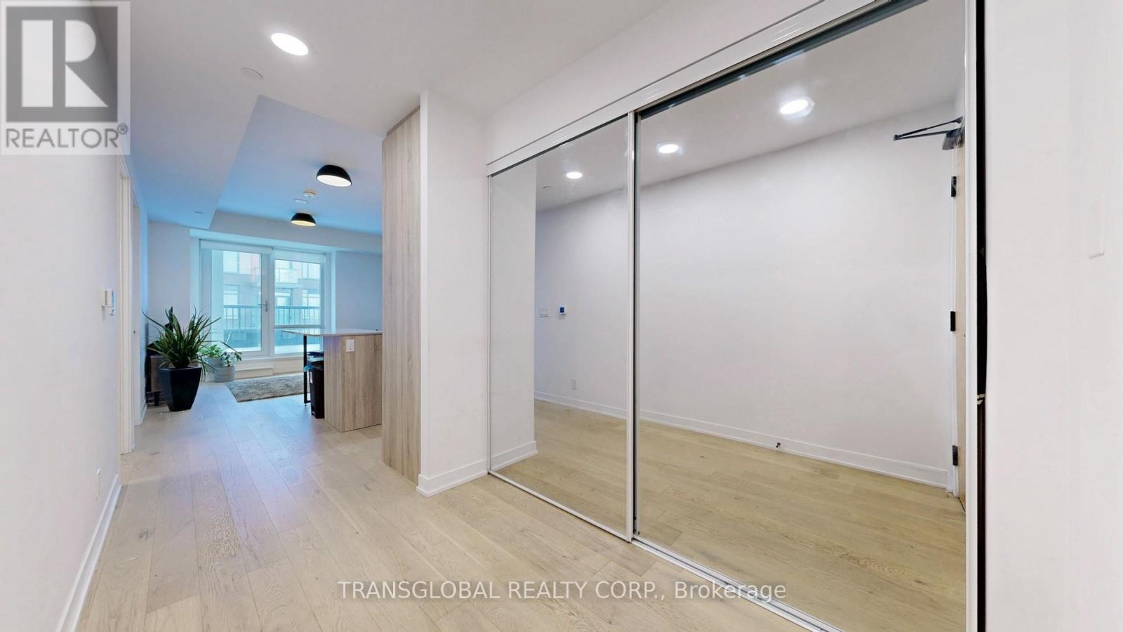 202 - 7950 Bathurst Street, Vaughan, Ontario  L4J 0L4 - Photo 6 - N12217919