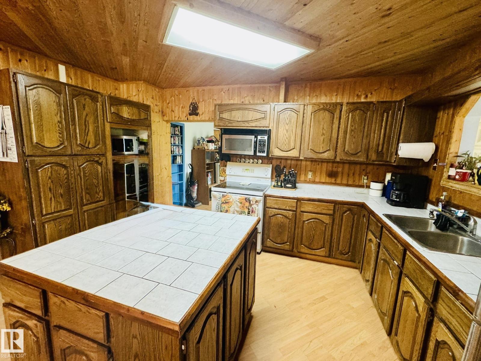 59020 Rg Rd 490, Rural Bonnyville M.d., Alberta  T0A 3A0 - Photo 5 - E4451778