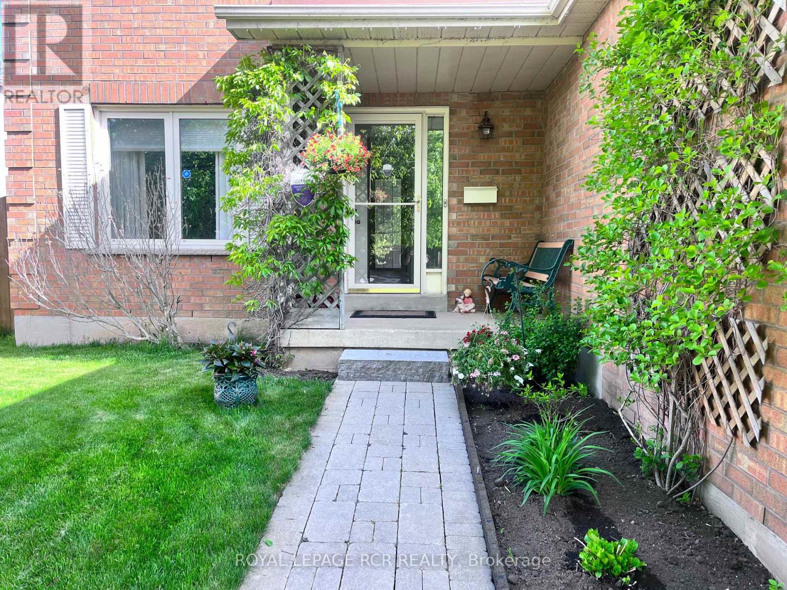 515 College Avenue, Orangeville, Ontario  L9W 4R9 - Photo 3 - W12180828