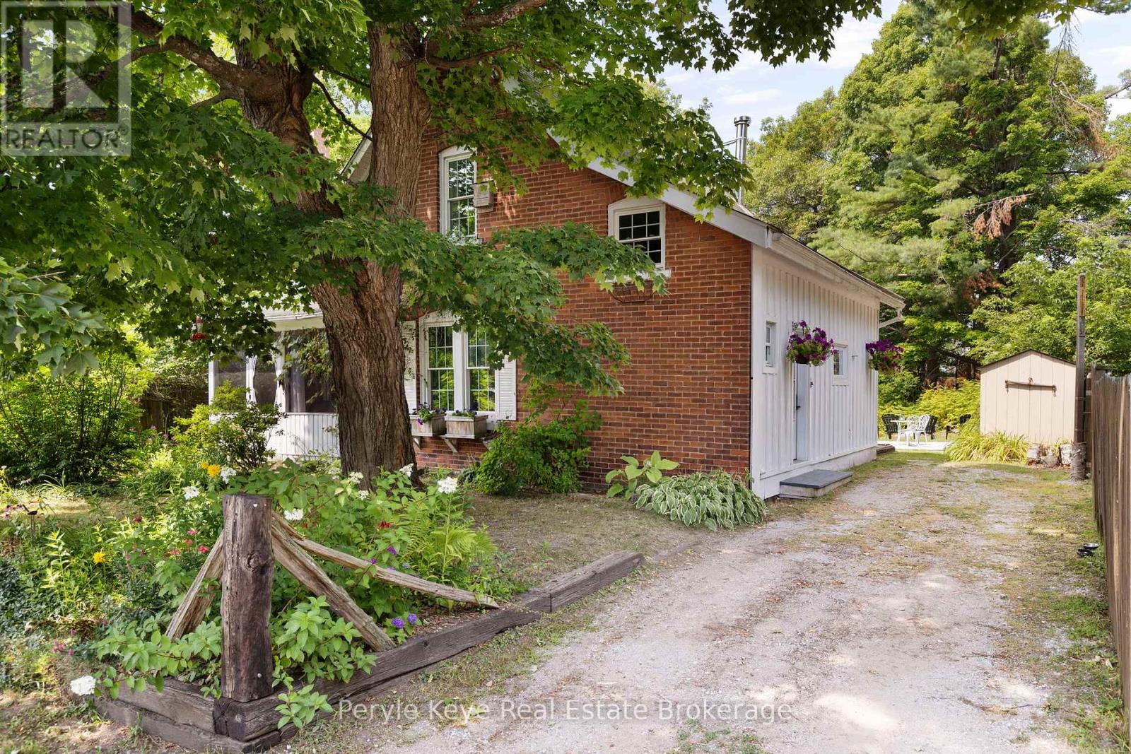 9 King Street, Bracebridge, Ontario  P1L 1H4 - Photo 7 - X12337051