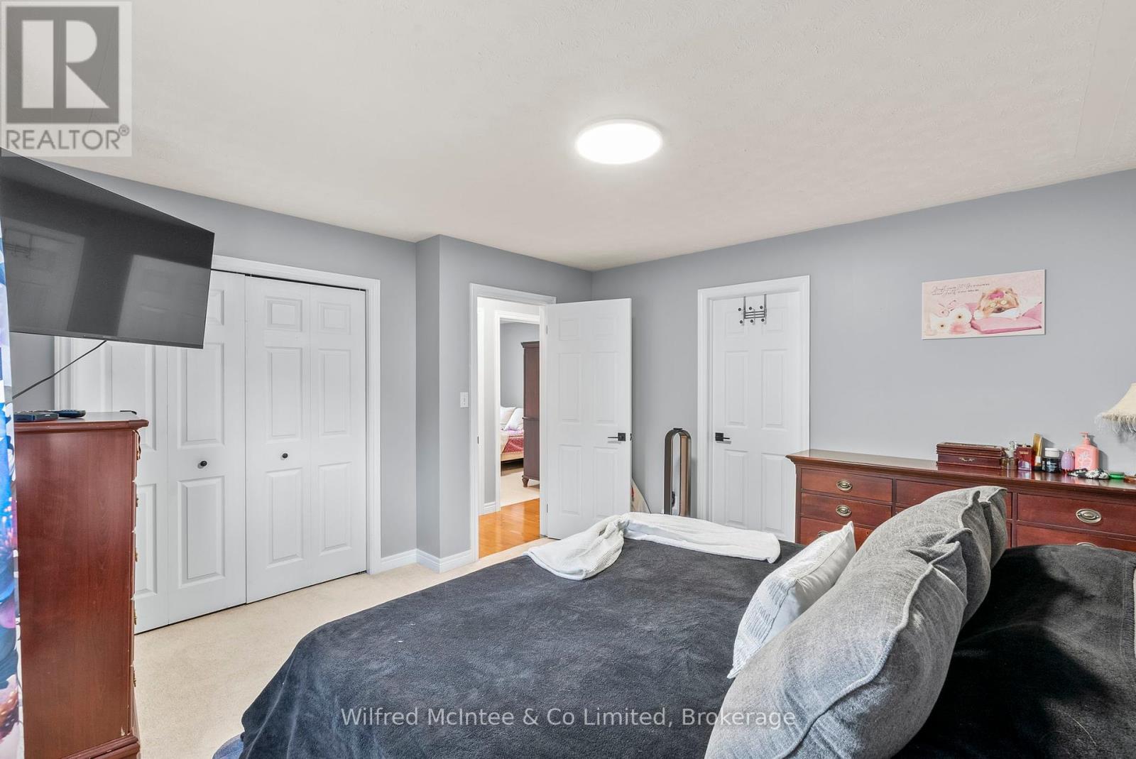 362 Westwood Drive, Brockton, Ontario  N0G 2V0 - Photo 23 - X12337052