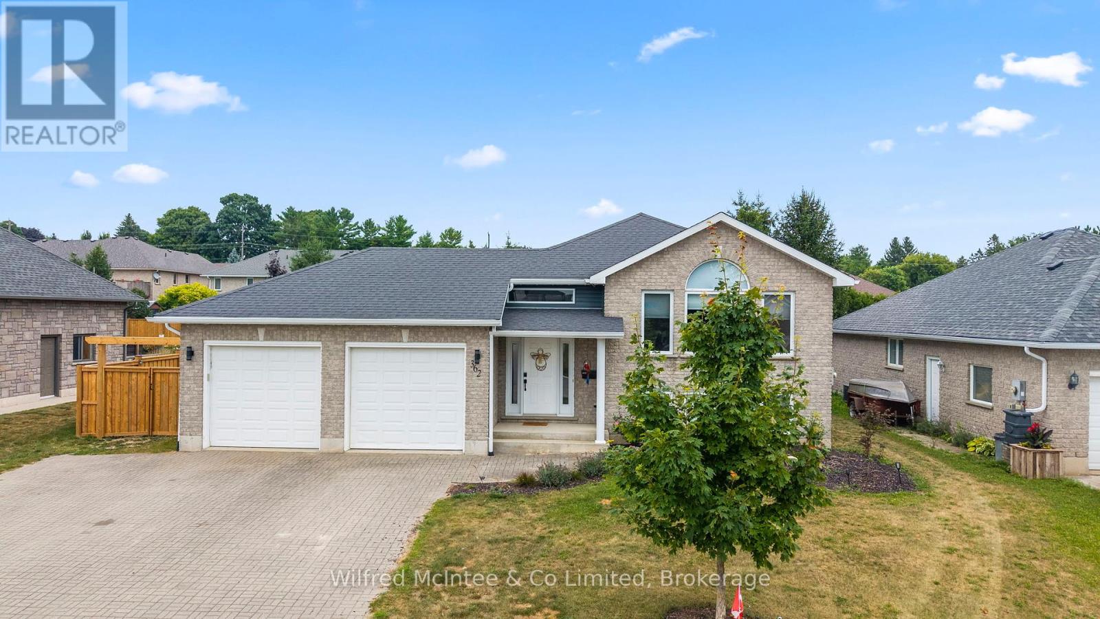 362 Westwood Drive, Brockton, Ontario  N0G 2V0 - Photo 4 - X12337052