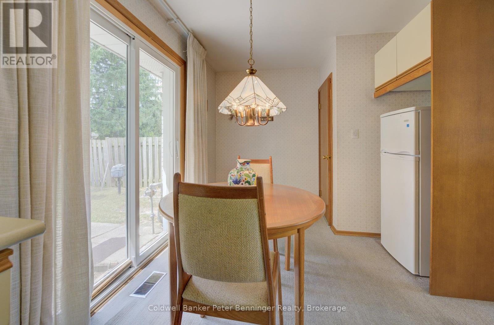 55 Dreger Avenue, Kitchener, Ontario  N2A 2A5 - Photo 19 - X12337163