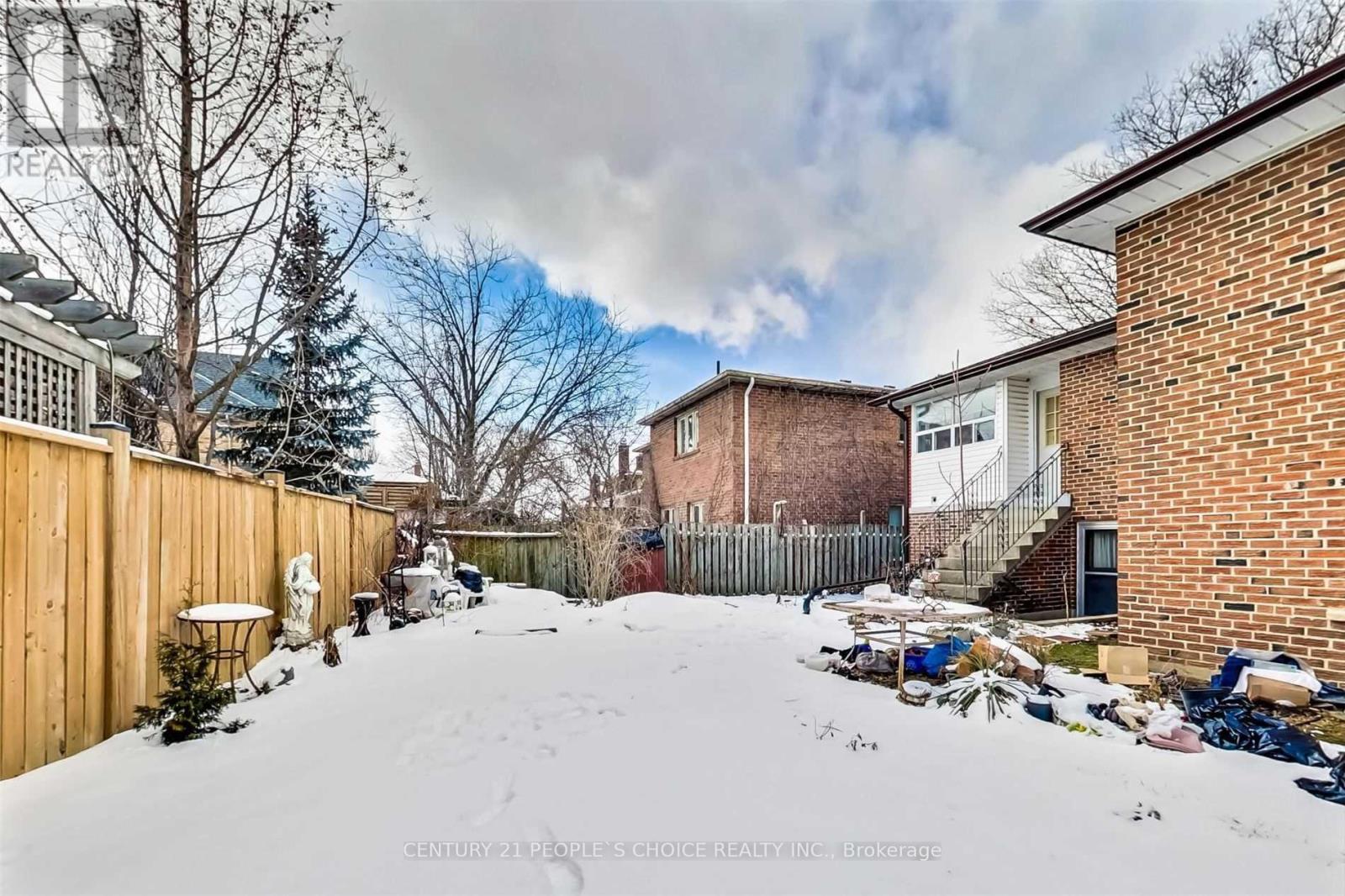 7 Riverside Drive, Toronto, Ontario  M9L 1J1 - Photo 6 - W12337022