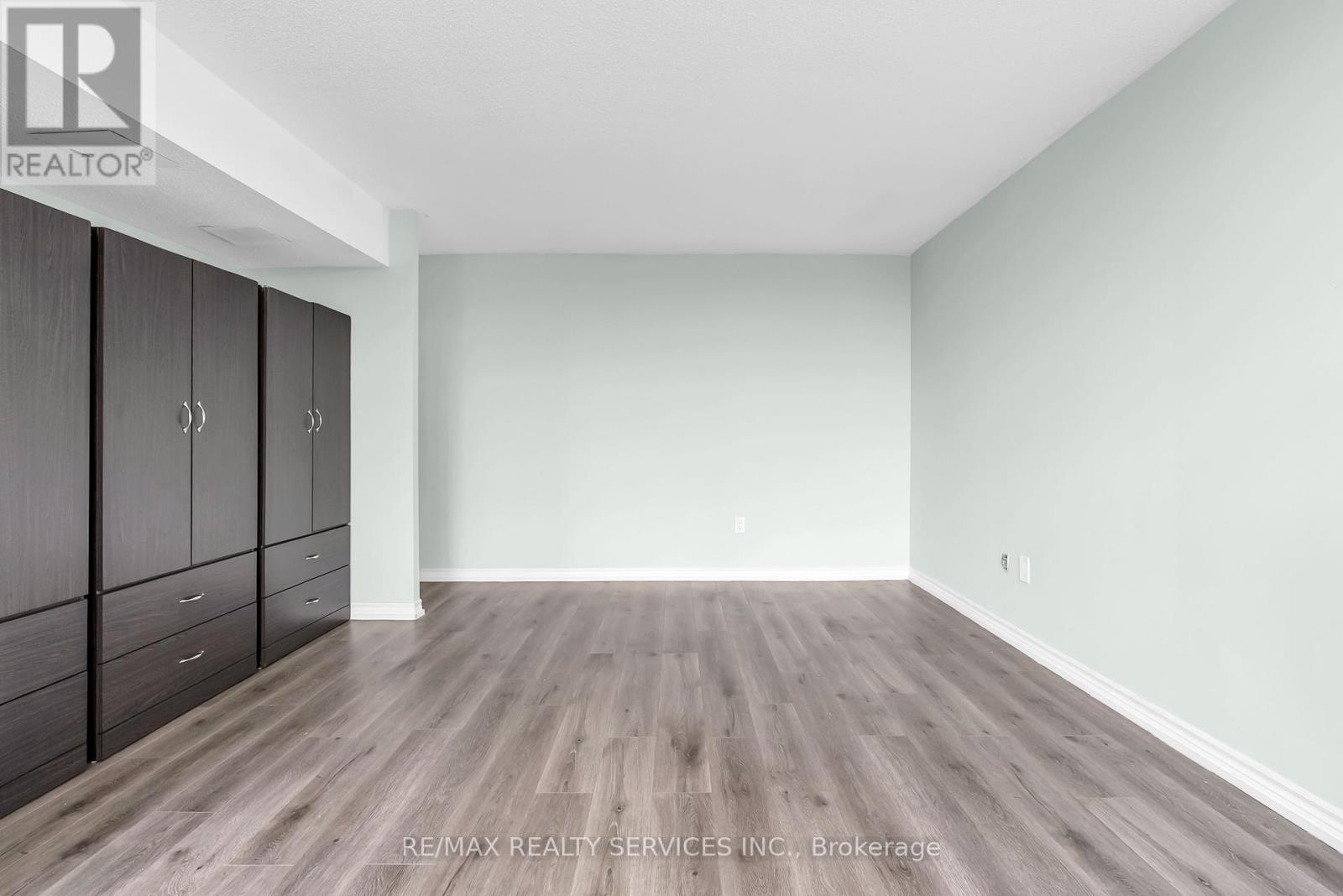 306 - 21 Markbrook Lane N, Toronto, Ontario  M9V 5E4 - Photo 26 - W12337023