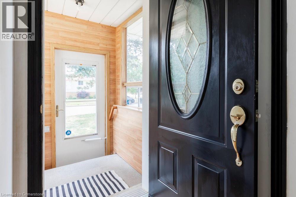 Property at 5030 HARTWOOD Avenue image 3