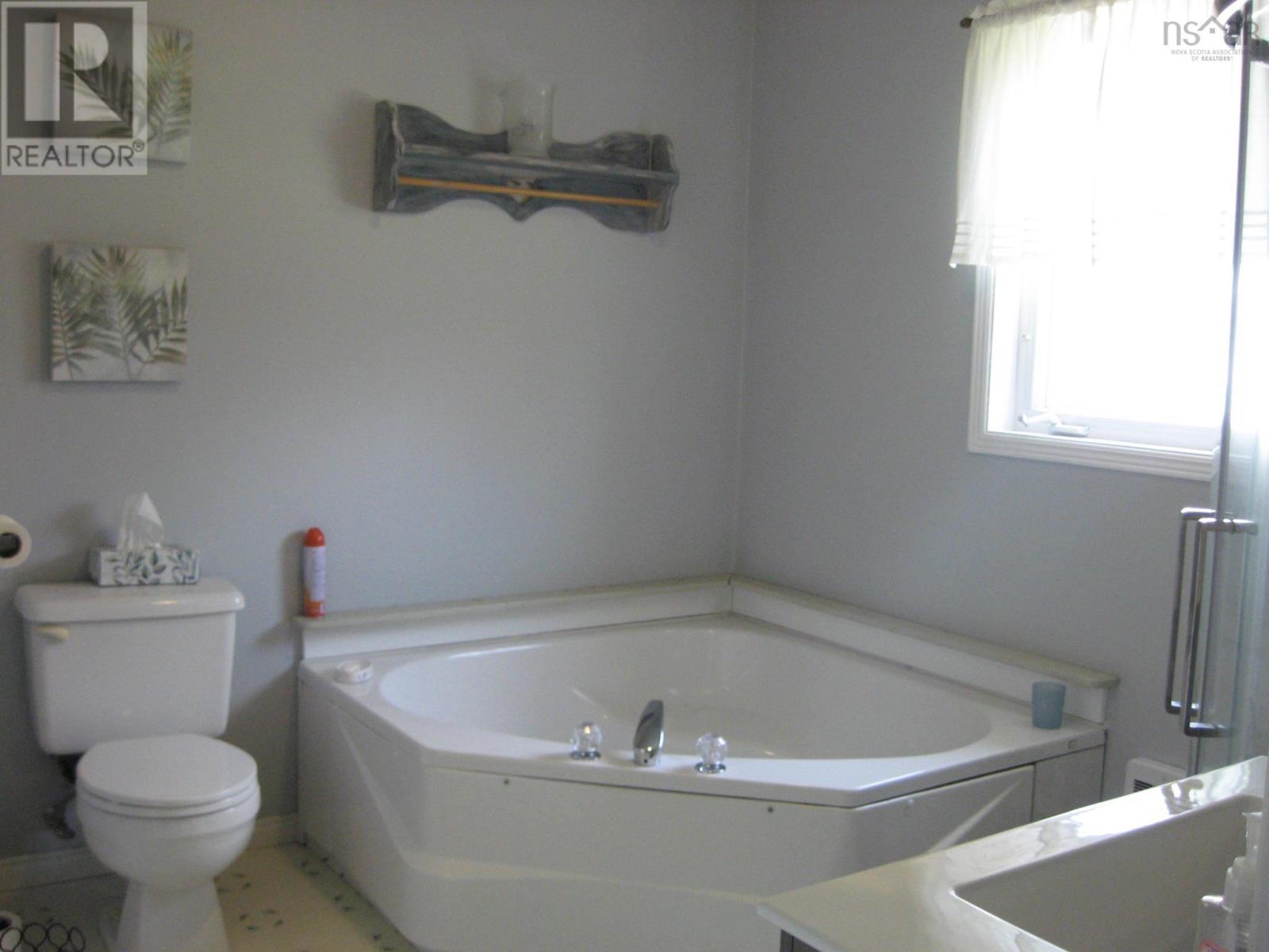 75 Green Hall Drive, Mersey Point, Nova Scotia  B0T 1K0 - Photo 21 - 202508888