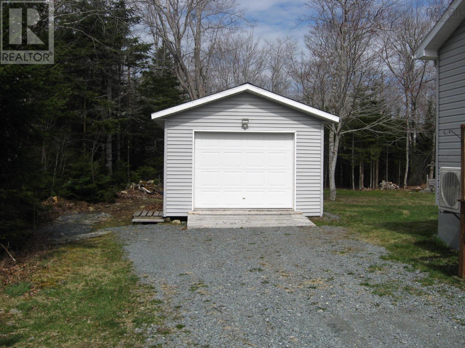 75 Green Hall Drive, Mersey Point, Nova Scotia  B0T 1K0 - Photo 4 - 202508888