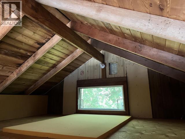 9302 Powell Lake, Remote Areas, British Columbia   - Photo 11 - 19254