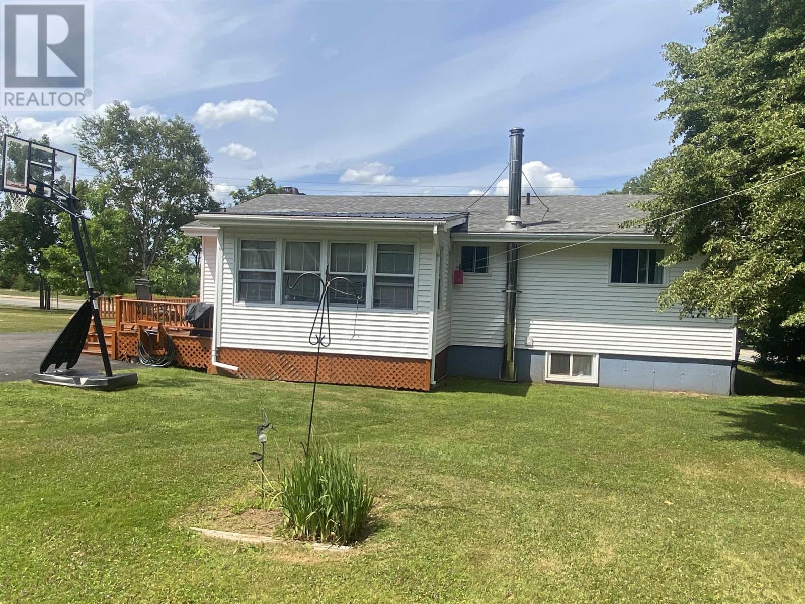 348 Pictou Road, Bible Hill, Nova Scotia  B2N 2T7 - Photo 3 - 202519959