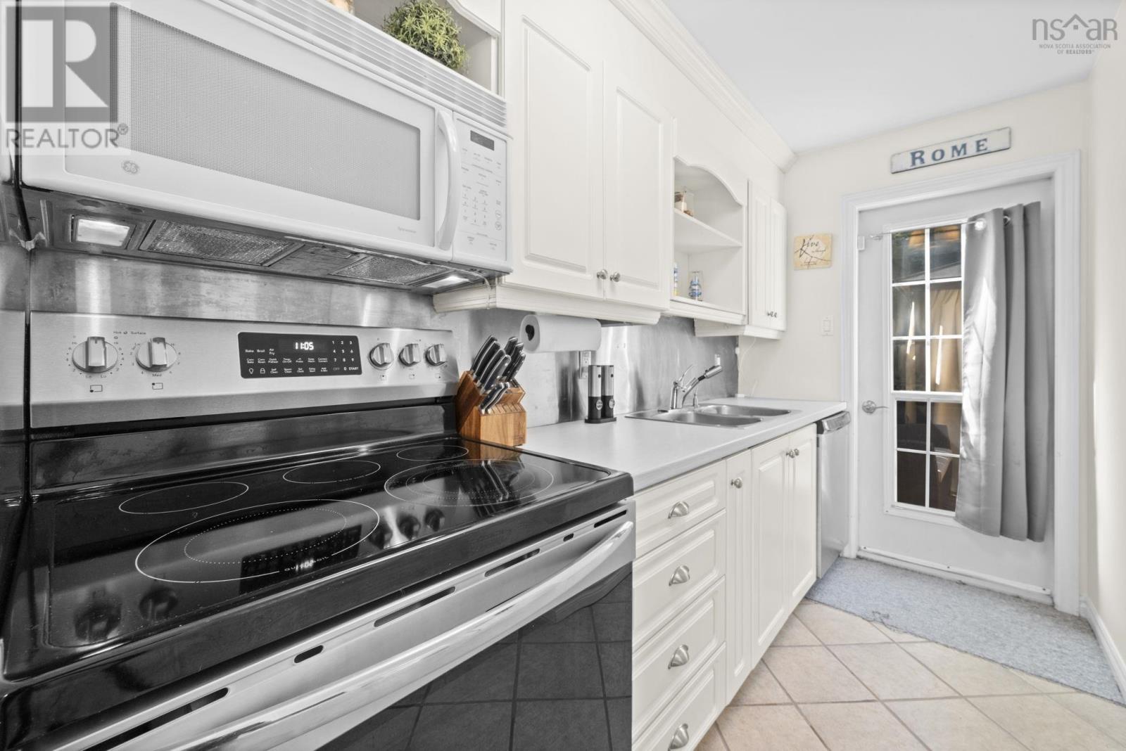 28 Karen Drive, Dartmouth, Nova Scotia  B2W 4Y7 - Photo 13 - 202519932