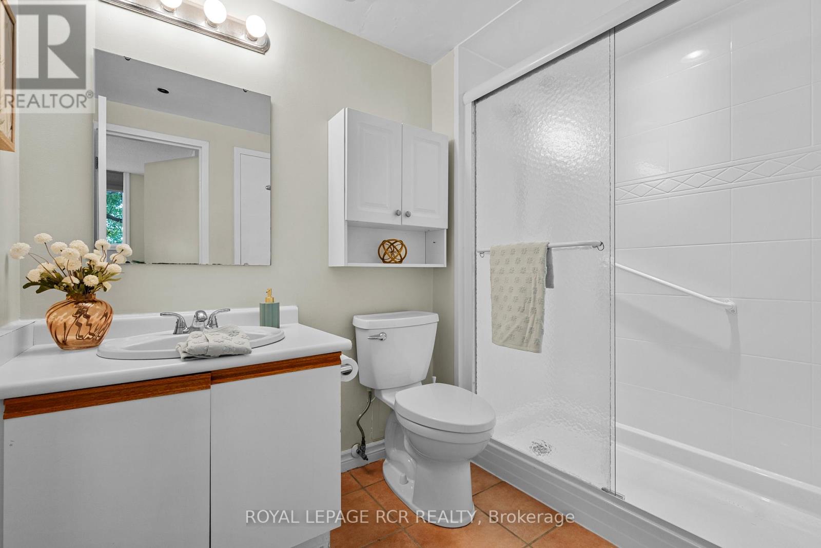 12 - 16 Fourth Street, Orangeville, Ontario  L9W 4N7 - Photo 10 - W12337074