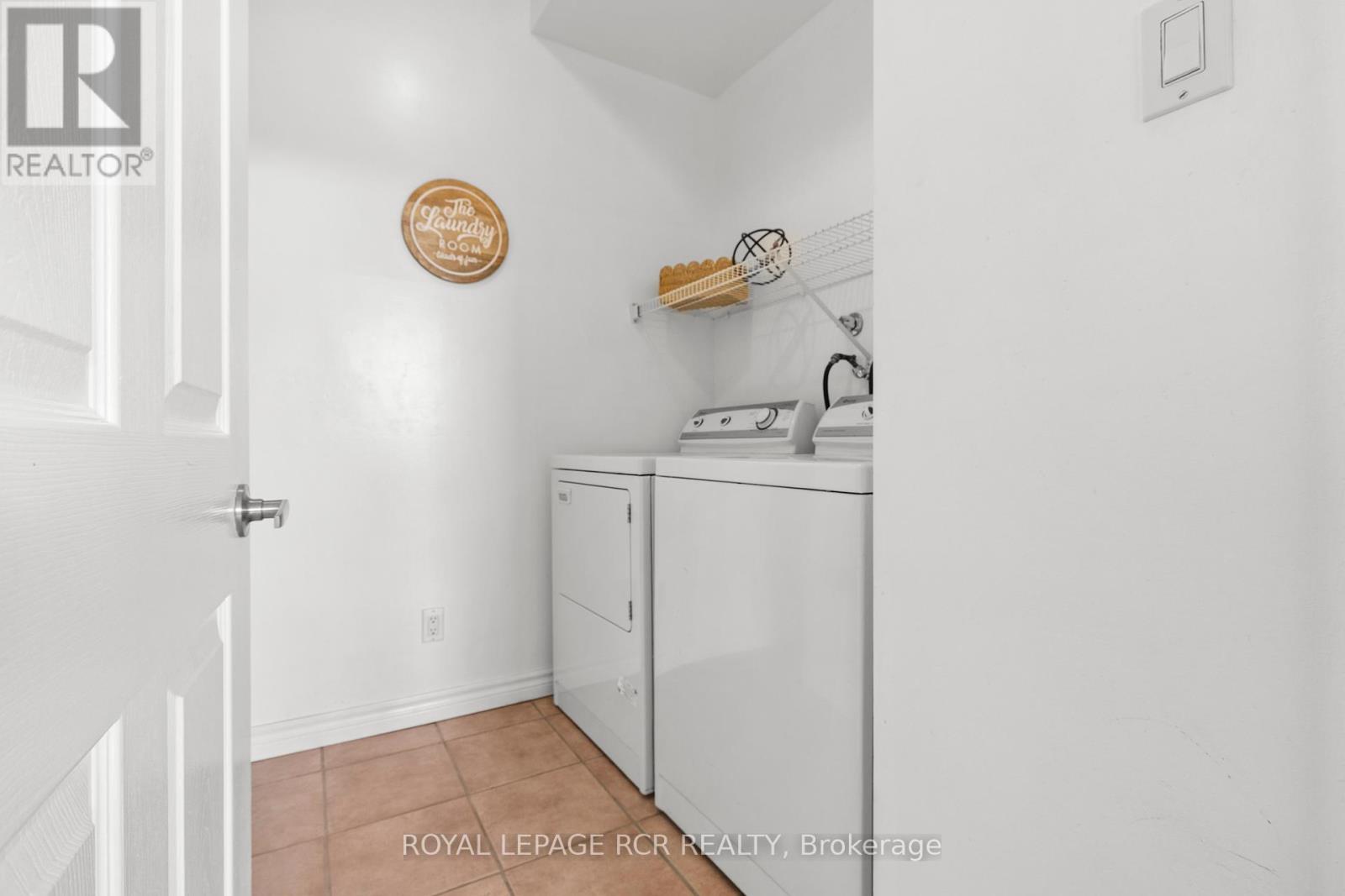 12 - 16 Fourth Street, Orangeville, Ontario  L9W 4N7 - Photo 17 - W12337074