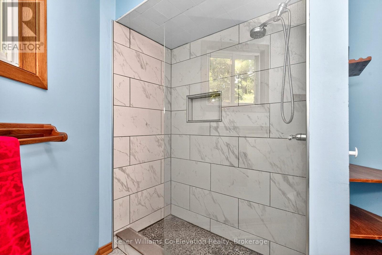 1246 Tiny Beaches Road N, Tiny, Ontario  L9M 0H7 - Photo 13 - S12337200