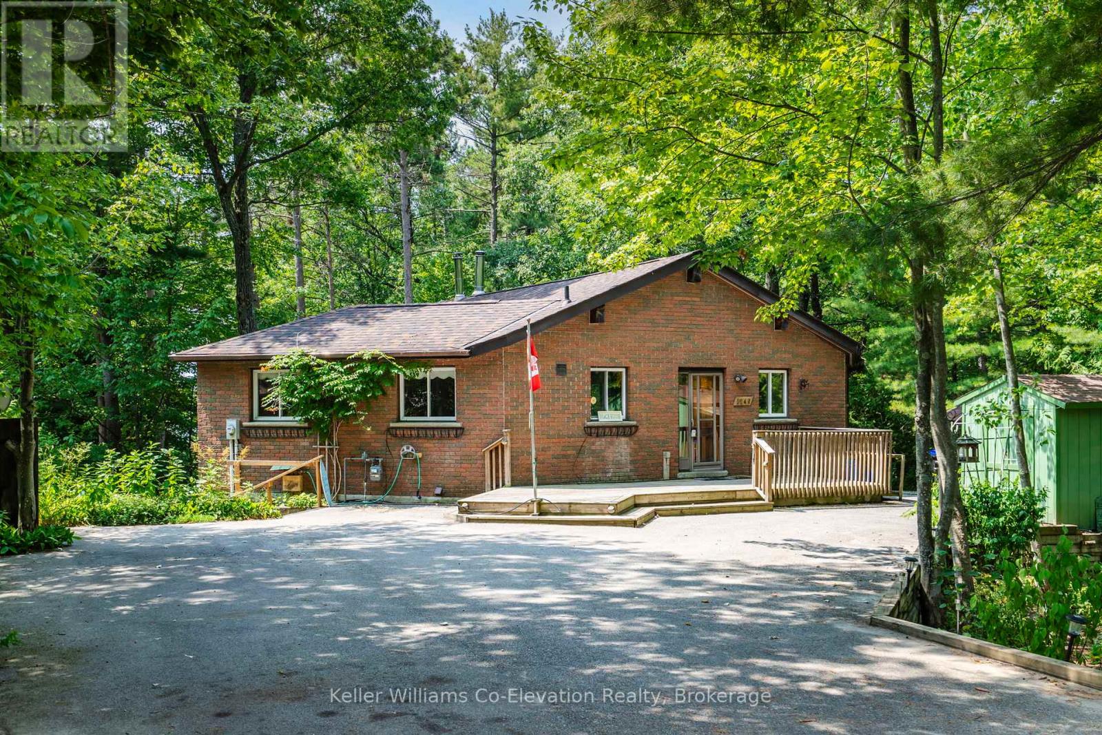 1246 Tiny Beaches Road N, Tiny, Ontario  L9M 0H7 - Photo 2 - S12337200