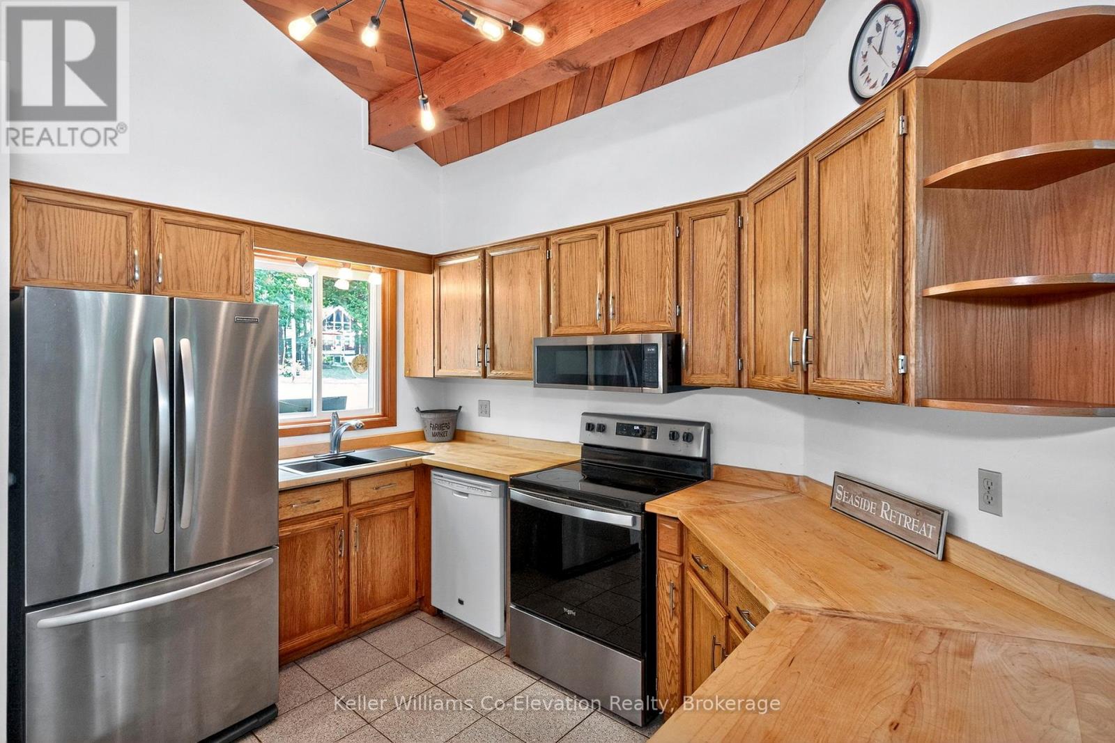 1246 Tiny Beaches Road N, Tiny, Ontario  L9M 0H7 - Photo 8 - S12337200