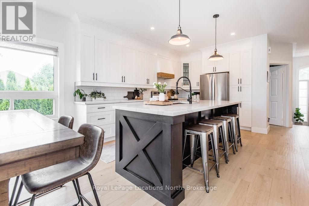 Property at 48 MEADOWLARK BOULEVARD image 5
