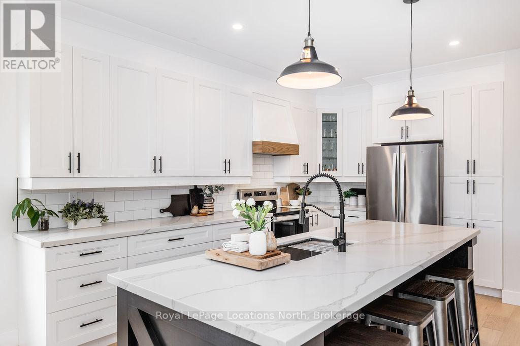 48 Meadowlark Boulevard, Wasaga Beach, Ontario  L9Z 3B2 - Photo 6 - S12337223