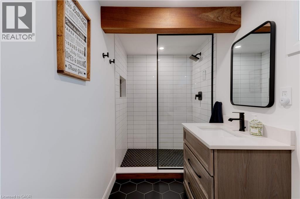 440 Fairbrother Road, Grimsby, Ontario  L3M 0J9 - Photo 30 - 40739263