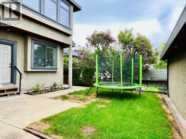 7776 14th Avenue, Burnaby, British Columbia  V3N 2A9 - Photo 30 - R3034340