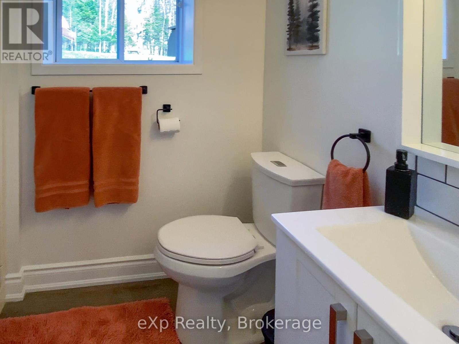 104 Meadow Heights Drive, Bracebridge, Ontario  P1L 1A4 - Photo 22 - X12337246