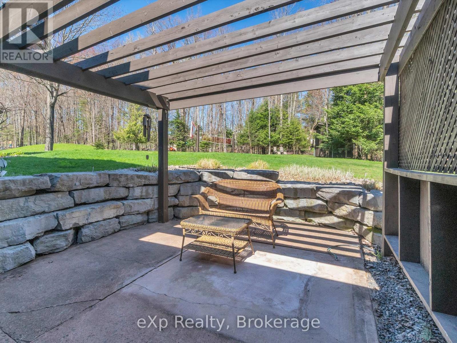 104 Meadow Heights Drive, Bracebridge, Ontario  P1L 1A4 - Photo 35 - X12337246