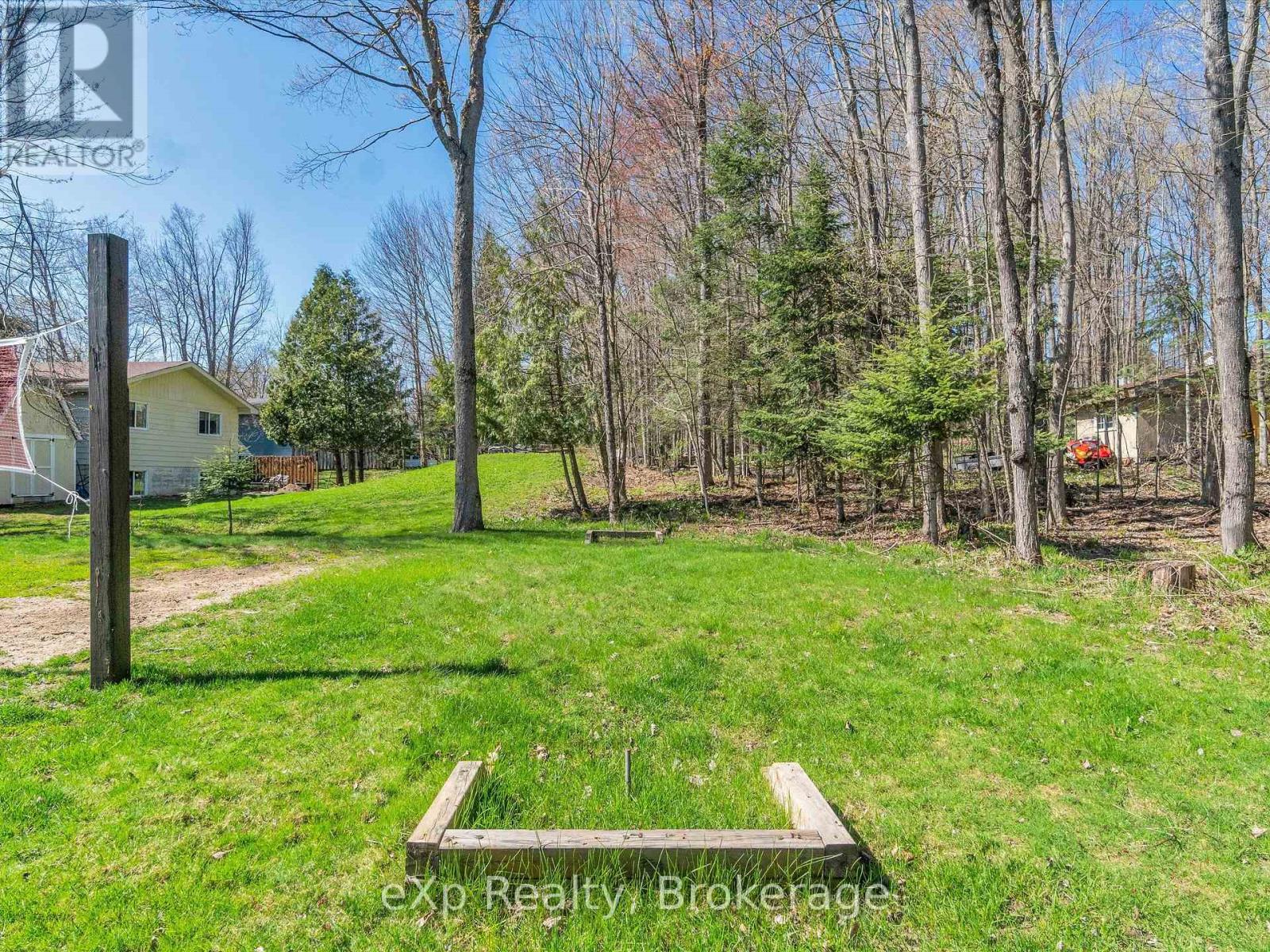 104 Meadow Heights Drive, Bracebridge, Ontario  P1L 1A4 - Photo 37 - X12337246