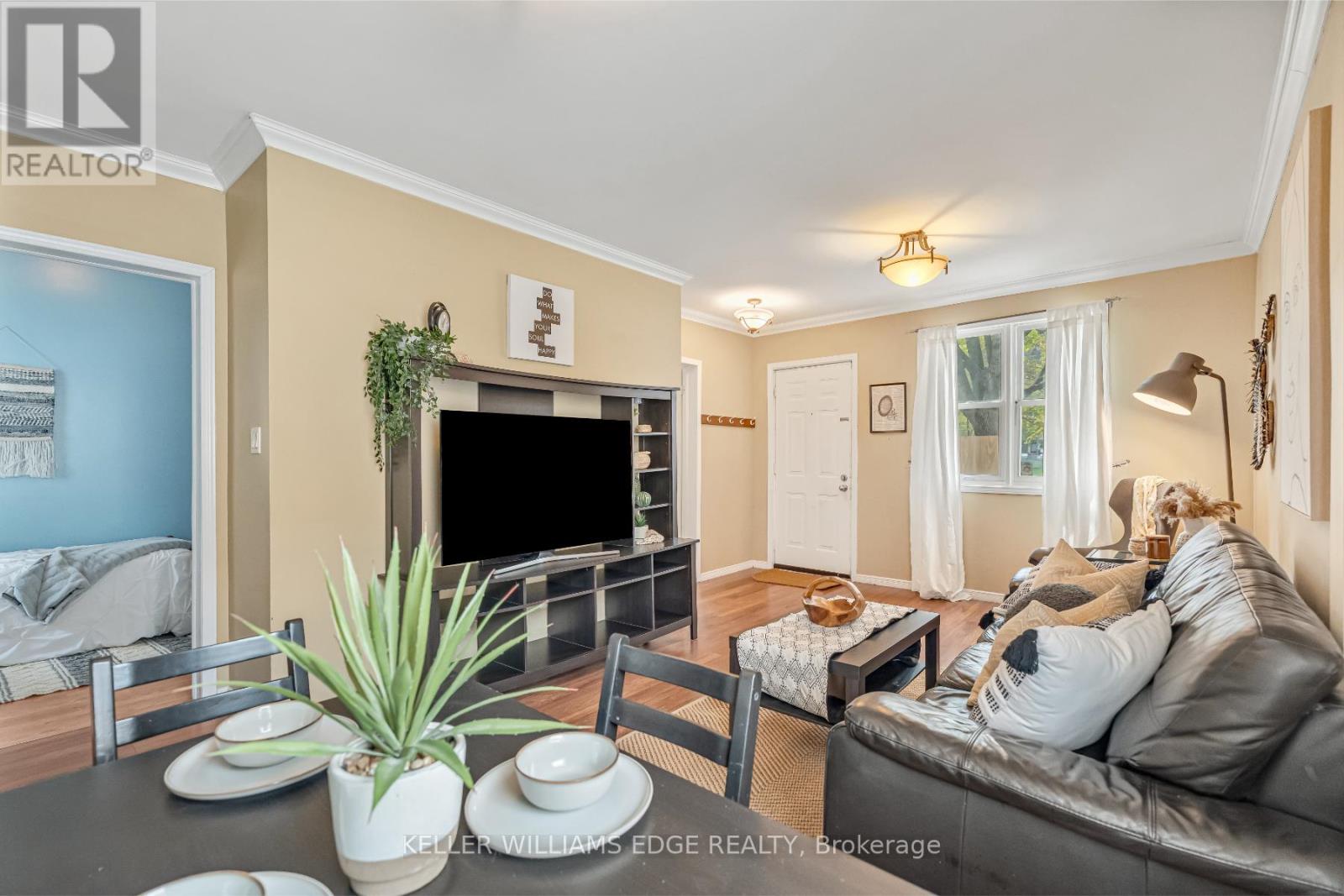 177 Young Street, Hamilton, Ontario  L8N 1V9 - Photo 11 - X12337045