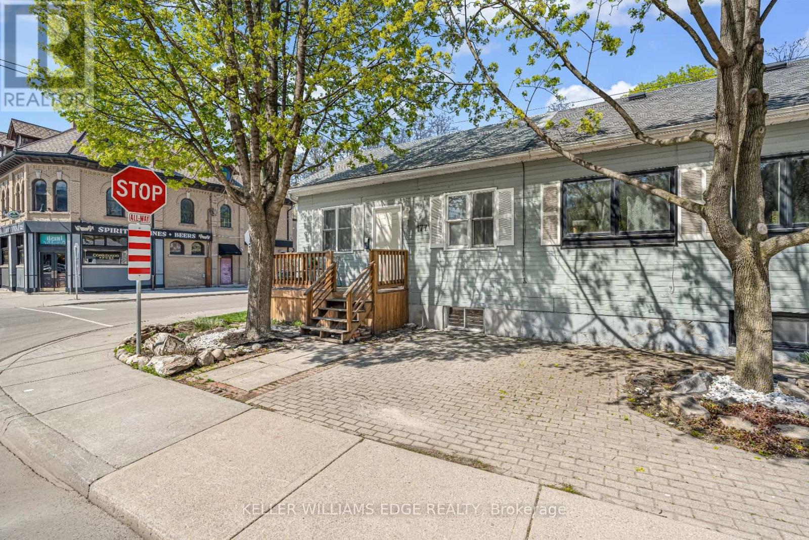 177 Young Street, Hamilton, Ontario  L8N 1V9 - Photo 3 - X12337045